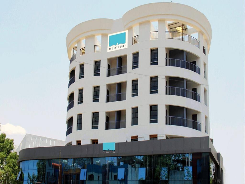 เดอะ สกาย คอร์ท โฮเต็ล Hotel ออรังกาบัด ภายนอก รูปภาพ