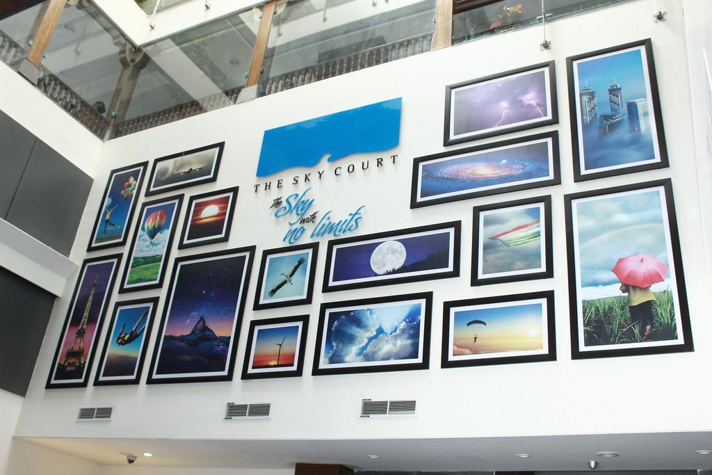 เดอะ สกาย คอร์ท โฮเต็ล Hotel ออรังกาบัด ภายนอก รูปภาพ