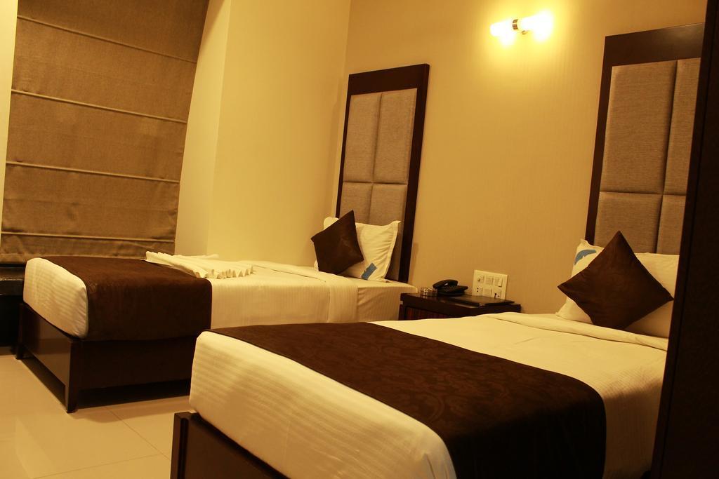 เดอะ สกาย คอร์ท โฮเต็ล Hotel ออรังกาบัด ภายนอก รูปภาพ